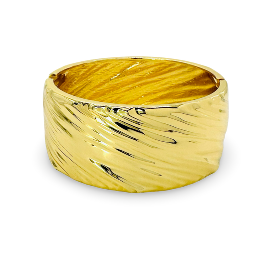 Wide Feathered Texture Bangle